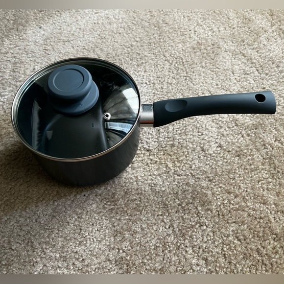 NEW Basic Essentials 2qt Aluminum Nonstick Saucepan |  Black - Picture 4 of 4